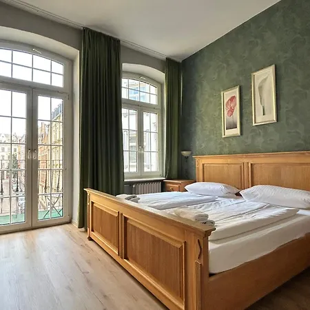 Otel Nostalgie Altstadthotel Kornpforte *
