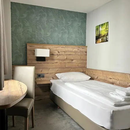 Nostalgie Altstadthotel Kornpforte 酒店 *