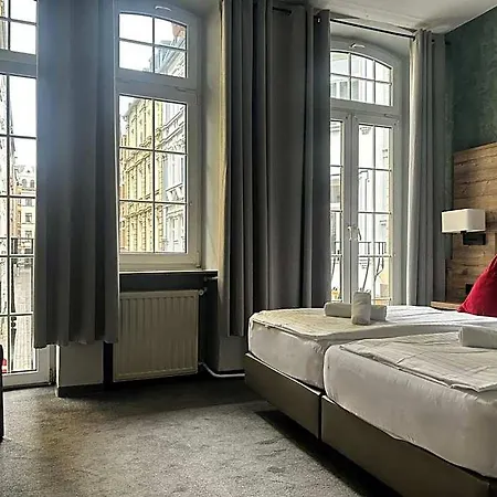 Otel Nostalgie Altstadthotel Kornpforte *