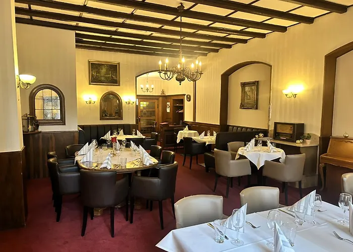 酒店 Nostalgie Altstadthotel Kornpforte 科布倫茨